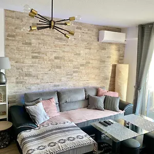 Appartement Cocoon Vue Mer ☆ En Face Du Port De ☆, Golfe-Juan